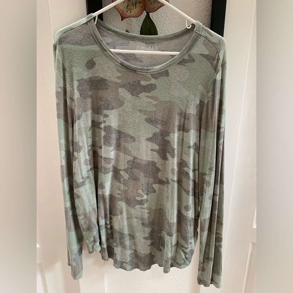 Mudd camouflage, long sleeve shirt. women’s size XXL